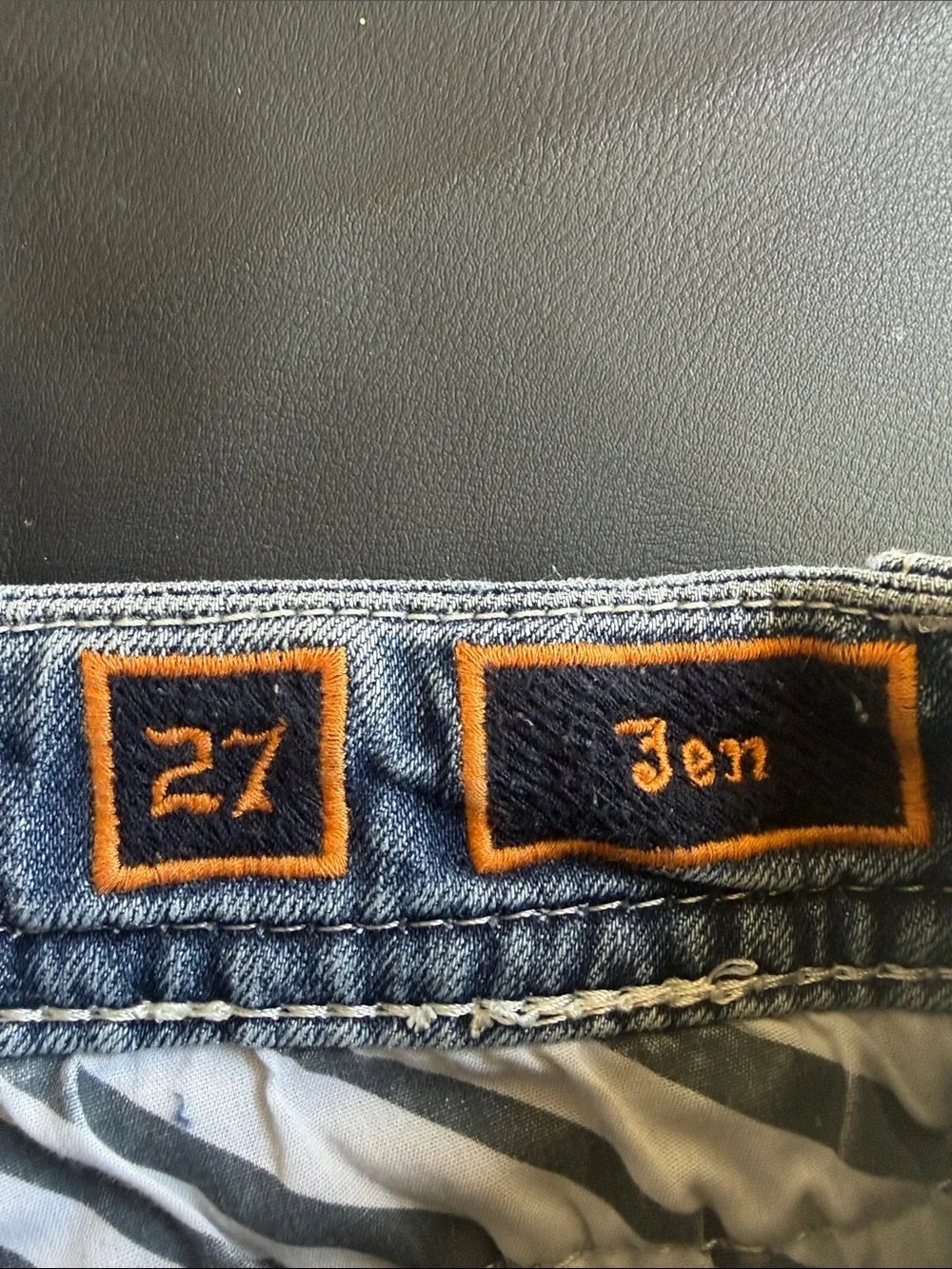 Rock Revival Jen Skinny Jeans Size 27 Light Wash Distressed Stretch Denim